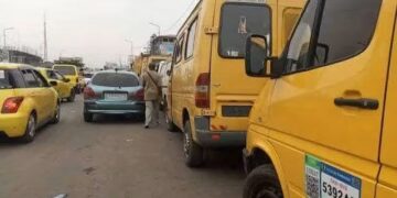 Kinshasa : le gouvernement veut mettre fin aux hausses abusives des tarifs de transport