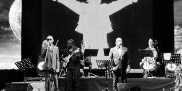 « La Dernière Symphonie » : Papa Wemba fait dialoguer la rumba avec la musique classique