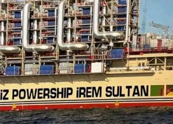 Électricité en RDC : à Istanbul, Teddy Lwamba inspecte une centrale flottante toujours attendue à Matadi