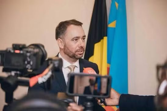 Diplomatie : Maxime Prévot dément avoir refusé de recevoir la délégation de la C64