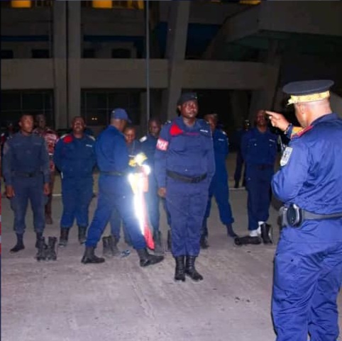 Kinshasa : 70 policiers écartés de la circulation routière pour diverses dérives