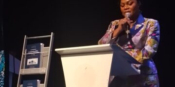RDC : Arly Ntumba Tshiela publie un ouvrage de référence sur la commande publique